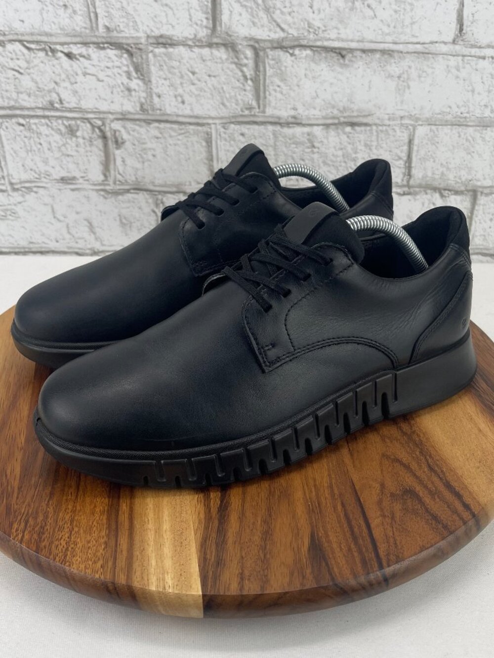 ECCO Gruuv Studio Mens 8.5/42 Black Leather Derby Comfort Shoes